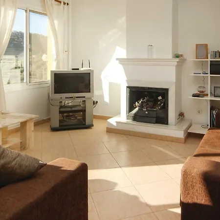 Awesome In With 3 Bedrooms, Wifi And Outdoor Swimming Pool Monda