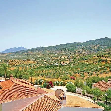 Semesterbostad Awesome In With 3 Bedrooms, Wifi And Outdoor Swimming Pool