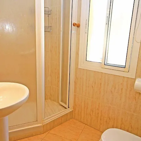 Awesome In With 3 Bedrooms, Wifi And Outdoor Swimming Pool *