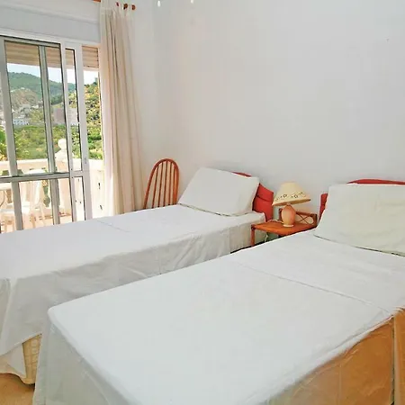 Awesome In With 3 Bedrooms, Wifi And Outdoor Swimming Pool Semesterbostad