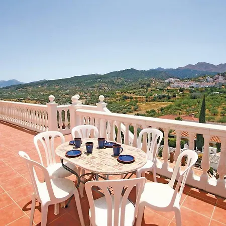 Awesome In With 3 Bedrooms, Wifi And Outdoor Swimming Pool Semesterbostad Monda